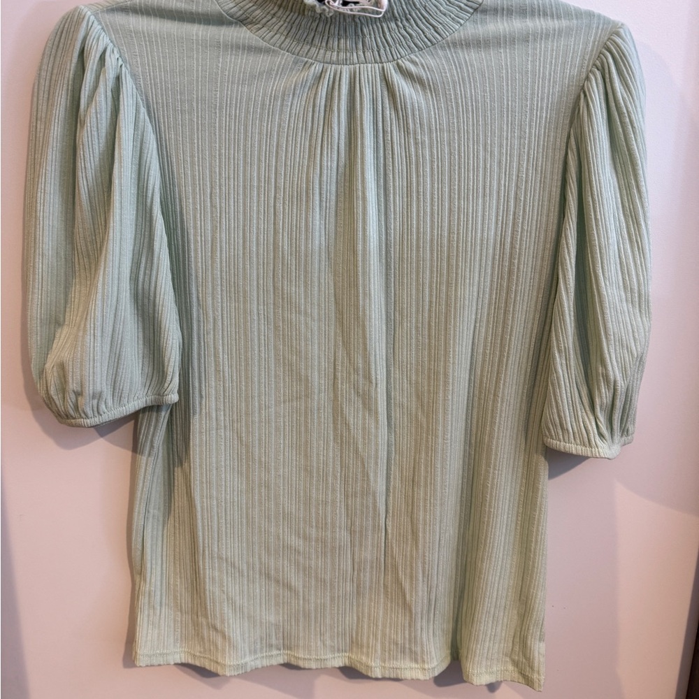 Pastel Green Women's Blouse with Puff Sleeves